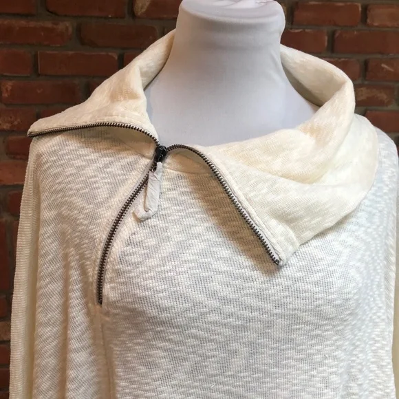 Peace Love World Top Tagged M/L Cream Sweater Top Tie Cuffs Zip Neck Accent - Picture 5 of 6